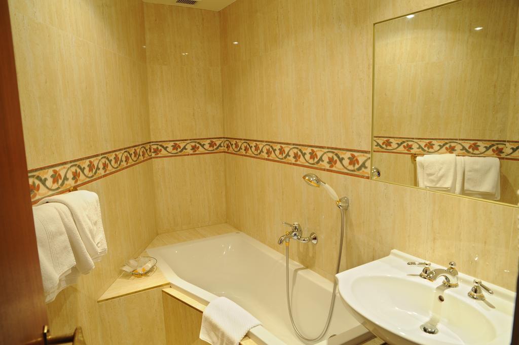 Grandhotel Garni Jihlava Buitenkant foto