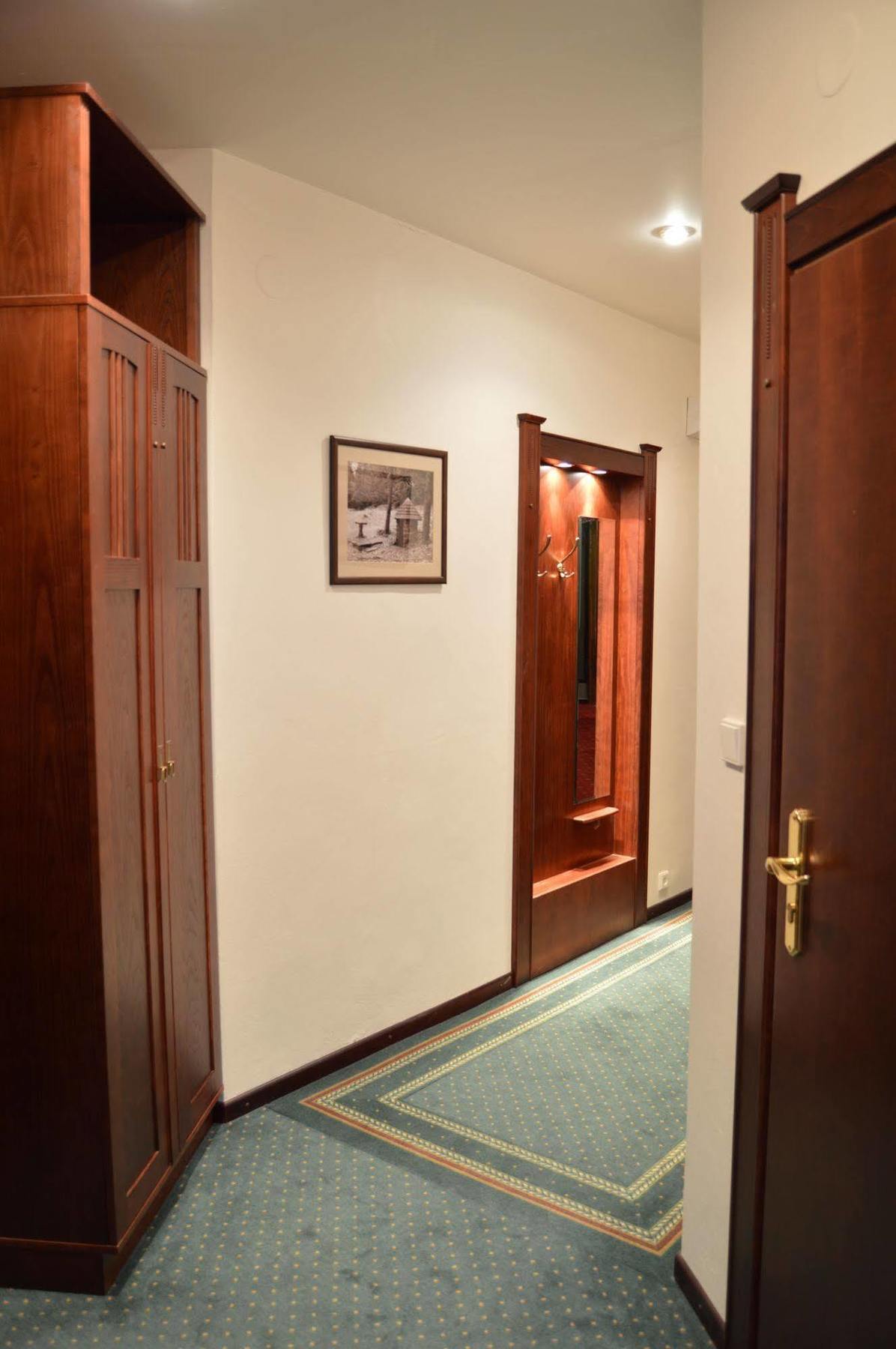 Grandhotel Garni Jihlava Buitenkant foto