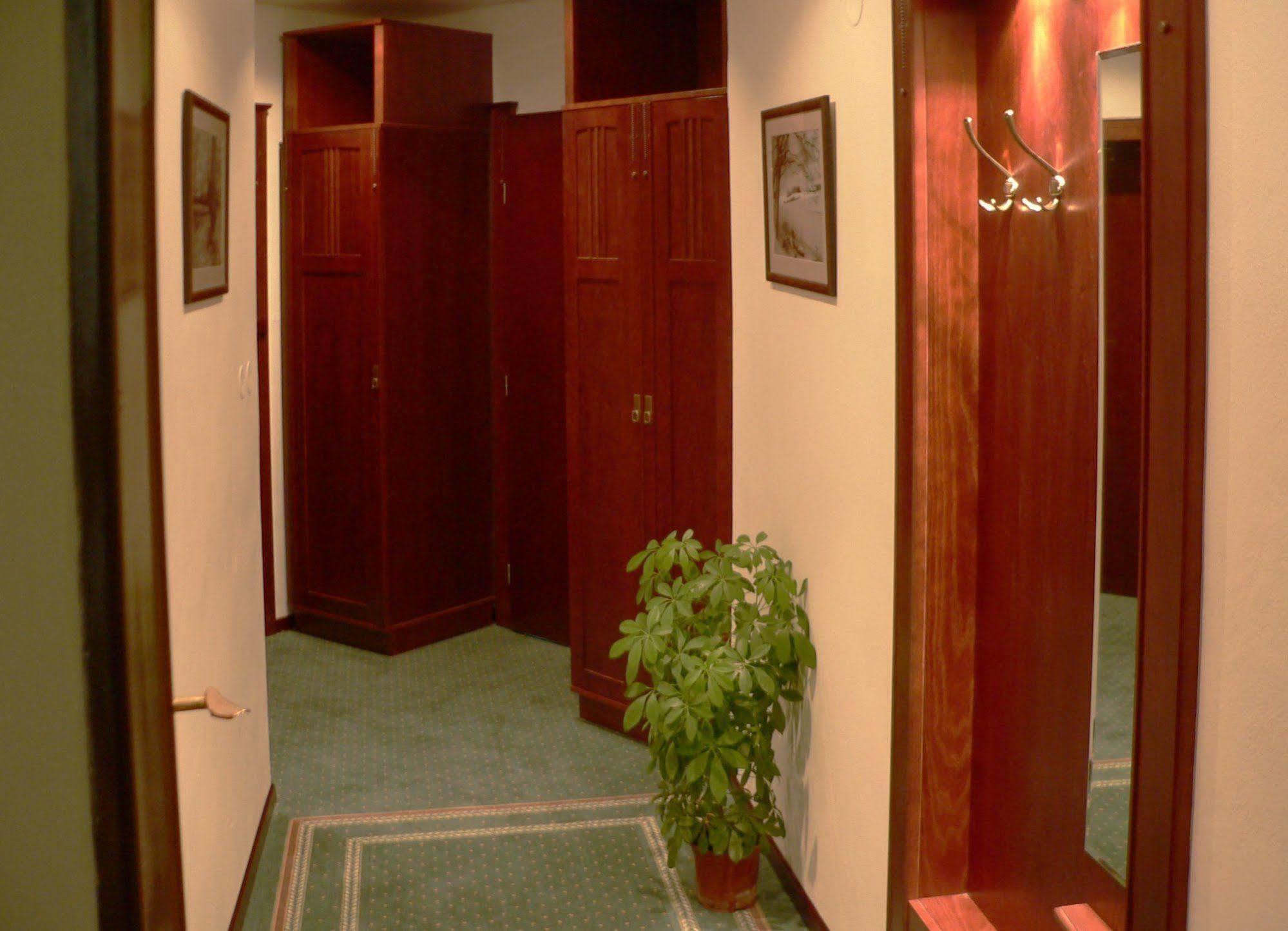 Grandhotel Garni Jihlava Buitenkant foto